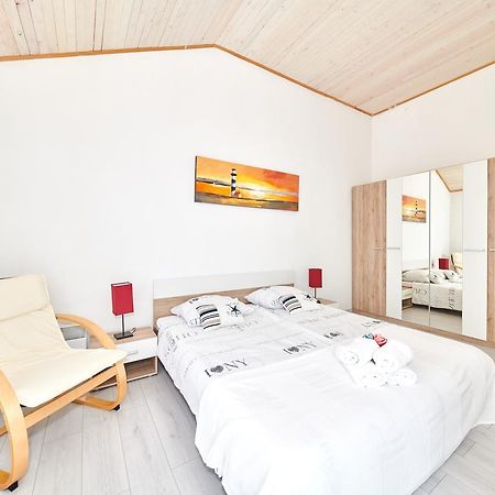 אומאג Apartments Gvarda מראה חיצוני תמונה
