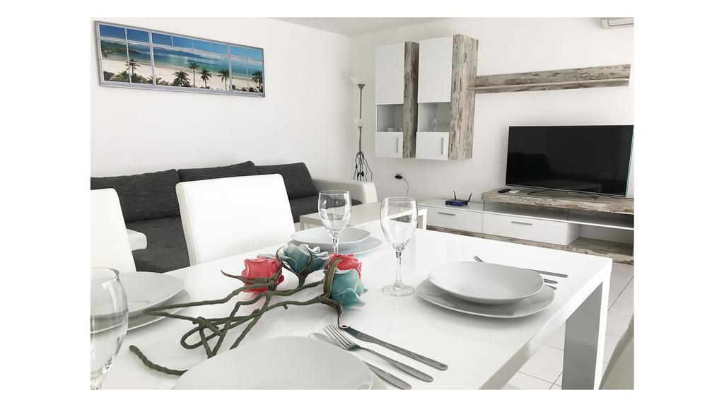 אומאג Apartments Gvarda מראה חיצוני תמונה