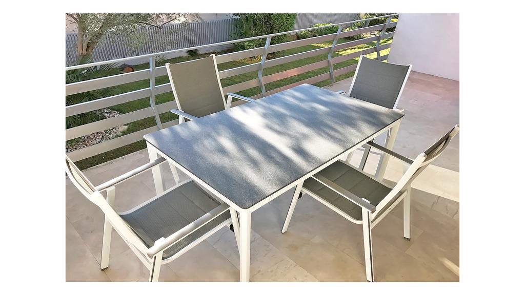 אומאג Apartments Gvarda מראה חיצוני תמונה