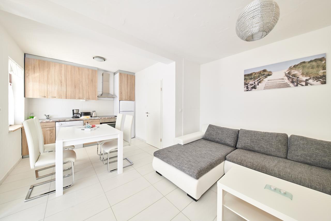 אומאג Apartments Gvarda מראה חיצוני תמונה